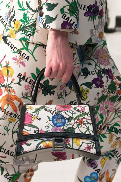 Look 43
